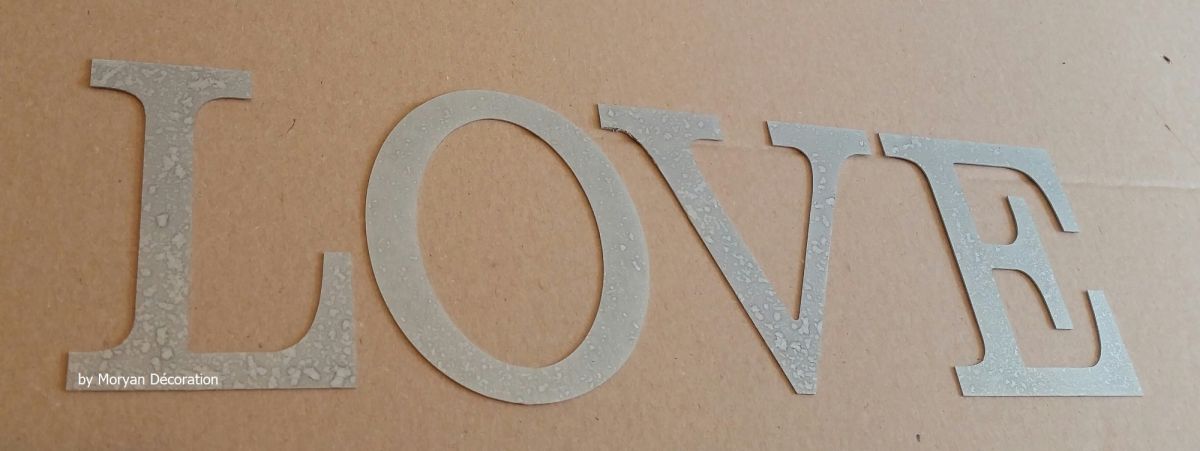 Zinken sierletter LOVE 10 cm