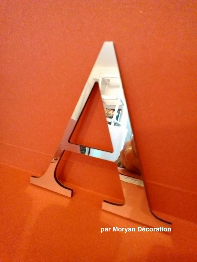 Decoratieve spiegel letter CENTURY