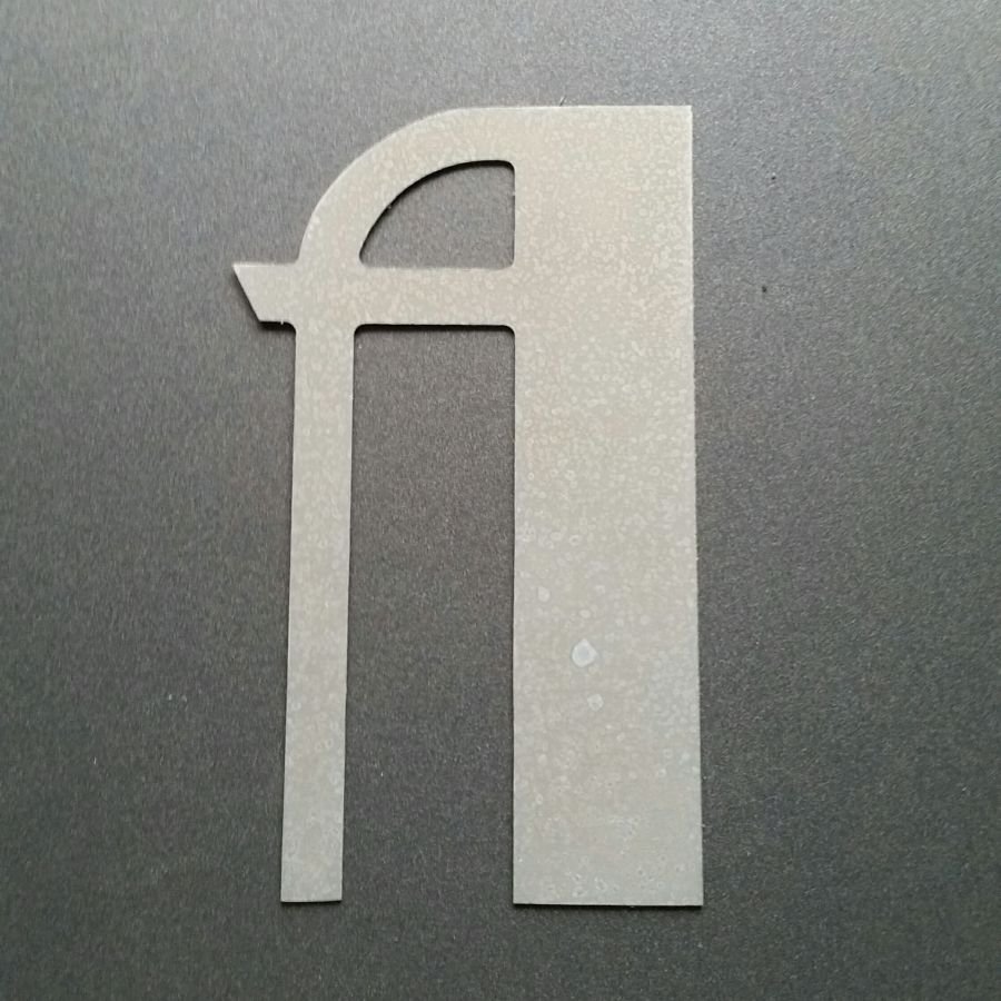 Zinken letterbord BETTY ZWART