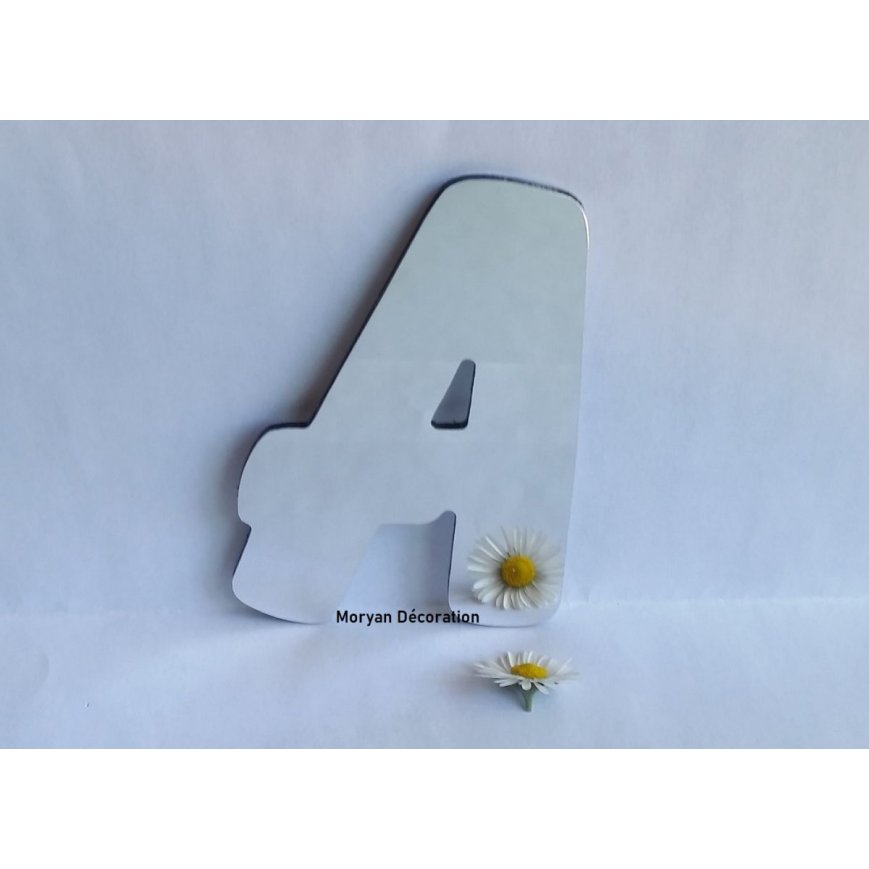 Decoratieve spiegelletter BALLOON