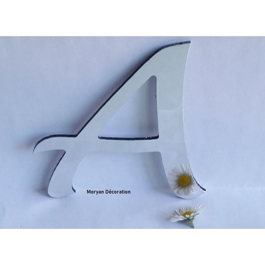 Decoratieve wandletter spiegel LUCIDA HANDWRITING