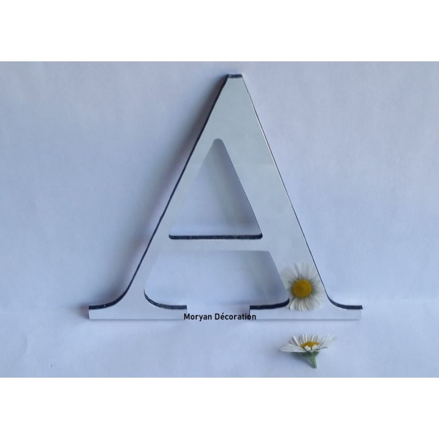 Decoratieve spiegel letter CENTURY