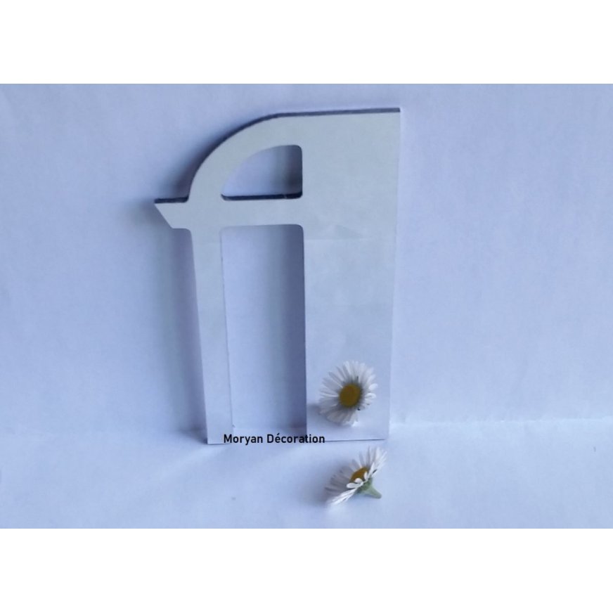 Decoratieve wandletter spiegel BETTY