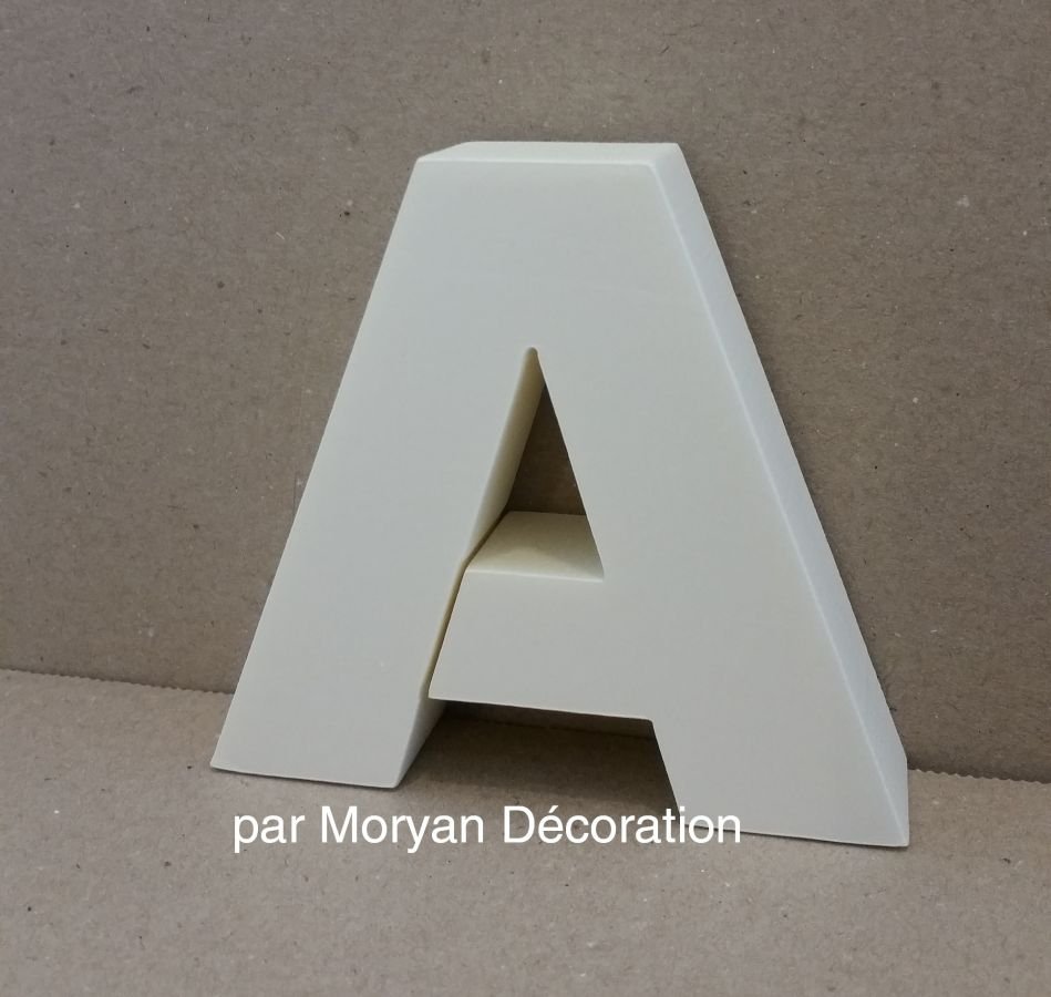 Polystyreen letter ARIAL ZWART