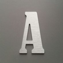 Geborstelde metalen letter BERNARD VERBONDEN