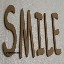 Decoratieve houten letter SMILE